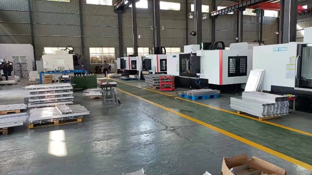 科鼎數控告知您鋁型材加工中心機床v18型號優(yōu)勢有哪些？